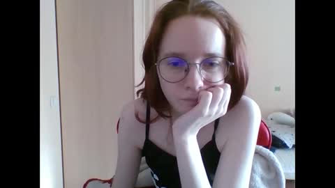 Snapshot of dariena_ chatting on 03/27/26, 12:49 Darin online show from 03/27/26, 12:49