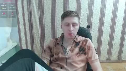 darienlarge online show from 03/02/25, 03:27