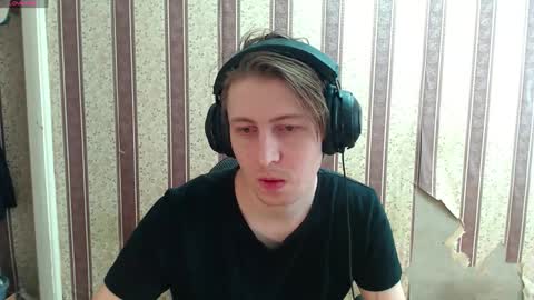 darienlarge online show from 09/26/25, 08:07