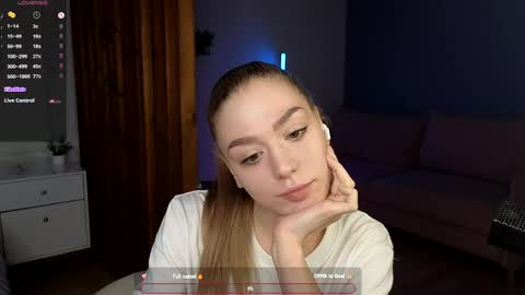 Snapshot of darilboom chatting on 04/08/26, 05:13 darilboom online show from 04/08/26, 05:13