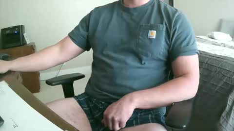 Snapshot of darin14 chatting on 04/09/26, 08:14 Darren14 online show from 04/09/26, 08:14