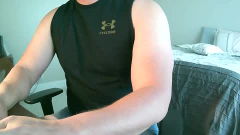 Snapshot of darin14 chatting on 04/23/26, 09:28 Darren14 online show from 04/23/26, 09:28