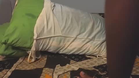 Snapshot of darineberry chatting on 02/12/26, 03:01 berry online show from 02/12/26, 03:01