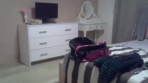 darishechka online show from 11/12/25, 07:35