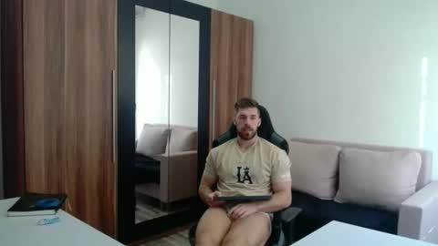 darius_94 online show from 03/20/26, 06:51