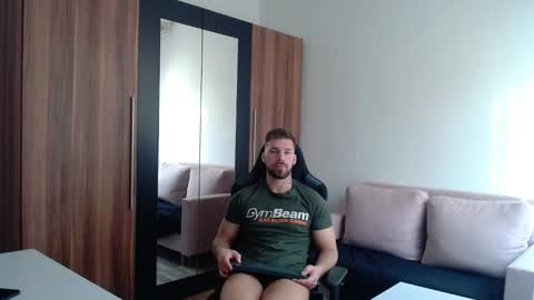 darius_94 online show from 03/24/26, 06:51