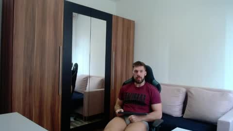 darius_94 online show from 04/11/26, 05:45