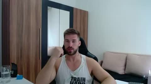 darius_94 online show from 07/07/26, 07:23
