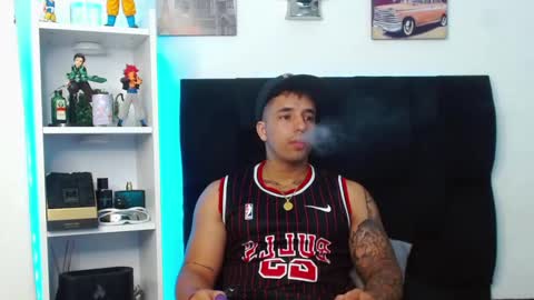 Snapshot of darius_phoenix chatting on 12/15/24, 12:07 Darius Phoenix  online show from 12/15/24, 12:07