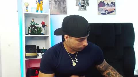 Snapshot of darius_phoenix chatting on 12/24/24, 03:27 Darius Phoenix  online show from 12/24/24, 03:27