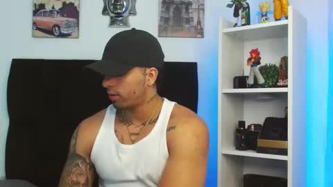 Snapshot of darius_phoenix chatting on 01/12/25, 12:18 Darius Phoenix  online show from 01/12/25, 12:18