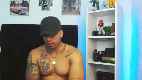 Snapshot of darius_phoenix chatting on 01/12/25, 05:45 Darius Phoenix  online show from 01/12/25, 05:45