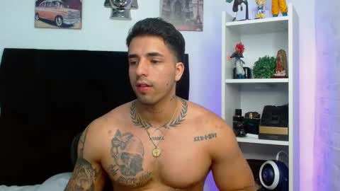 Snapshot of darius_phoenix chatting on 01/25/25, 12:37 Darius Phoenix  online show from 01/25/25, 12:37