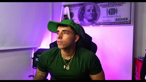 Snapshot of darius_phoenix chatting on 02/12/25, 07:55 Darius Phoenix  online show from 02/12/25, 07:55