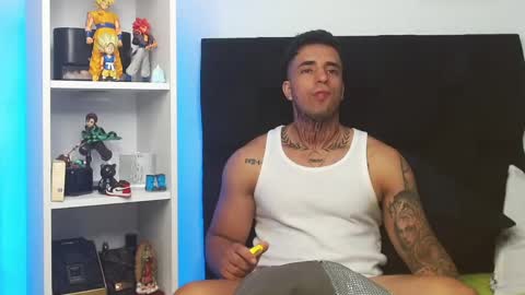 Snapshot of darius_phoenix chatting on 03/07/25, 06:57 Darius Phoenix  online show from 03/07/25, 06:57