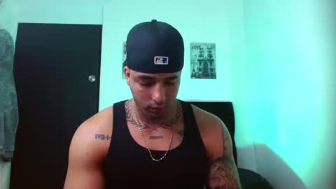 Snapshot of darius_phoenix chatting on 09/13/25, 09:25 Darius Phoenix  online show from 09/13/25, 09:25