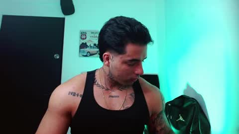 Snapshot of darius_phoenix chatting on 09/16/25, 08:10 Darius Phoenix  online show from 09/16/25, 08:10
