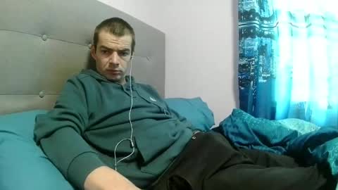 Snapshot of dark377 chatting on 04/25/26, 01:41 dark377 online show from 04/25/26, 01:41