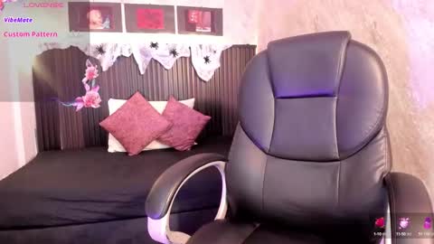 Dark online show from 10/01/25, 12:22