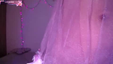 Dark online show from 02/15/26, 09:22