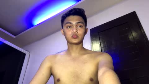 Snapshot of dark_angel69x chatting on 01/25/25, 11:55 Guile online show from 01/25/25, 11:55