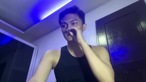 Snapshot of dark_angel69x chatting on 09/17/25, 07:04 Guile online show from 09/17/25, 07:04