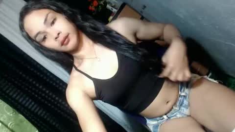 yushico online show from 10/23/25, 10:08