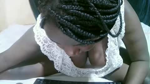 dark_anggel online show from 09/29/25, 10:42