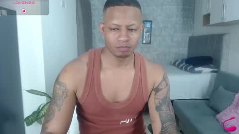 Snapshot of dark_dominion chatting on 11/05/25, 02:33 dark_dominion online show from 11/05/25, 02:33