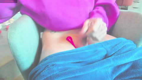 dark greens online show from 02/07/25, 07:50