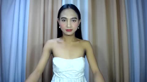 Snapshot of dark_hurohuro19 chatting on 04/27/26, 03:59 LIANNA online show from 04/27/26, 03:59