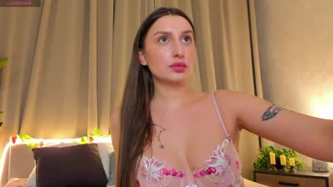 Celine online show from 04/08/26, 12:27