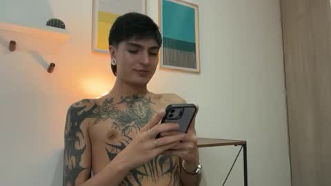 Snapshot of dark_lucky chatting on 05/27/26, 07:22 Juanito online show from 05/27/26, 07:22