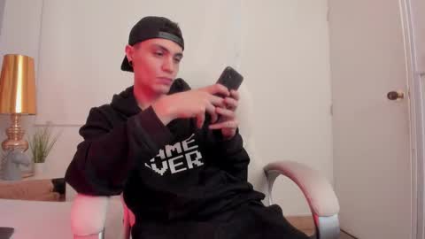 dark_sun333 online show from 11/01/25, 09:39