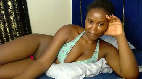 Snapshot of dark_tiffany chatting on 11/29/25, 02:31 Tiff online show from 11/29/25, 02:31