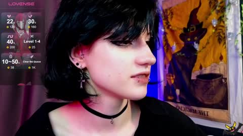 Snapshot of dark_vamp_ chatting on 12/13/24, 08:47 Vamp  online show from 12/13/24, 08:47