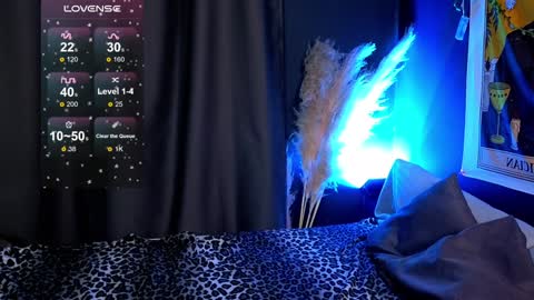 Snapshot of dark_vamp_ chatting on 12/19/24, 03:40 Vamp  online show from 12/19/24, 03:40