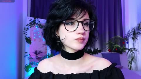 Snapshot of dark_vamp_ chatting on 12/21/24, 09:25 Vamp  online show from 12/21/24, 09:25