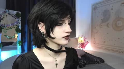 Snapshot of dark_vamp_ chatting on 03/02/25, 10:35 Vamp  online show from 03/02/25, 10:35