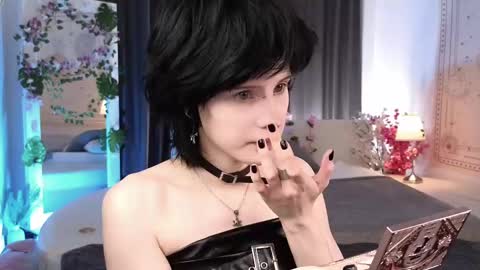 Snapshot of dark_vamp_ chatting on 03/07/25, 07:41 Vamp  online show from 03/07/25, 07:41