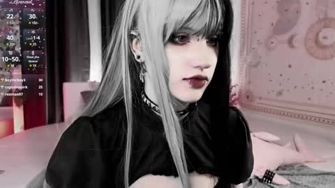 Snapshot of dark_vamp_ chatting on 03/08/25, 03:13 Vamp  online show from 03/08/25, 03:13