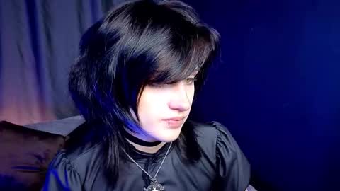 Snapshot of dark_vamp_ chatting on 09/29/25, 05:07 Vamp  online show from 09/29/25, 05:07