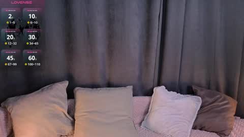 Snapshot of dark_vamp_ chatting on 03/27/26, 08:30 Vamp online show from 03/27/26, 08:30