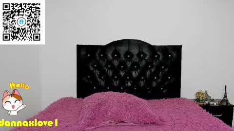 Snapshot of darkangelsxx chatting on 02/10/25, 02:05 dannaxlove online show from 02/10/25, 02:05