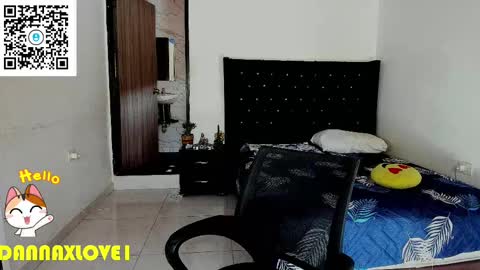 Snapshot of darkangelsxx chatting on 09/14/25, 01:32 dannaxlove online show from 09/14/25, 01:32