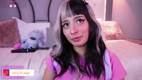 Snapshot of darkangelx_ chatting on 05/07/26, 01:00 Angel Darcy online show from 05/07/26, 01:00