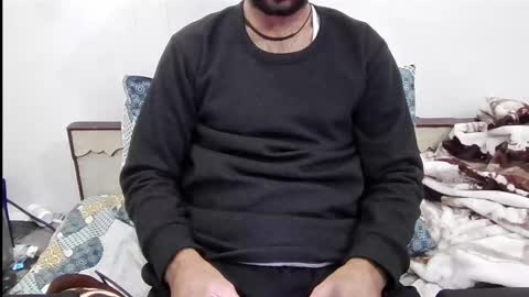 Snapshot of darkbud03 chatting on 12/23/25, 08:34 just a guy online show from 12/23/25, 08:34