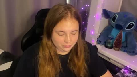 darkcharm1 online show from 11/19/25, 05:24