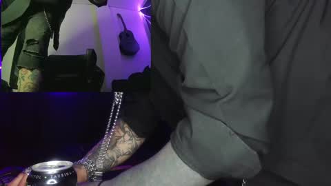 Snapshot of darkclothes chatting on 12/25/24, 06:09 darkclothes online show from 12/25/24, 06:09