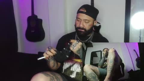 Snapshot of darkclothes chatting on 12/29/24, 12:52 darkclothes online show from 12/29/24, 12:52